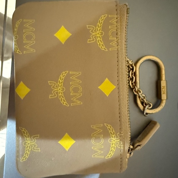 MCM keypouch - Picture 2 of 7